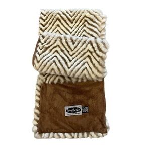 Ben Berger Luxury Collection Cream & Tan Chevron Pattern Plush Scarf